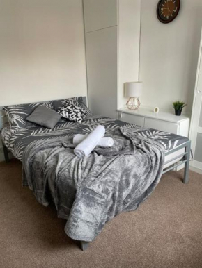 BG Guest House 5 min walk to hospital